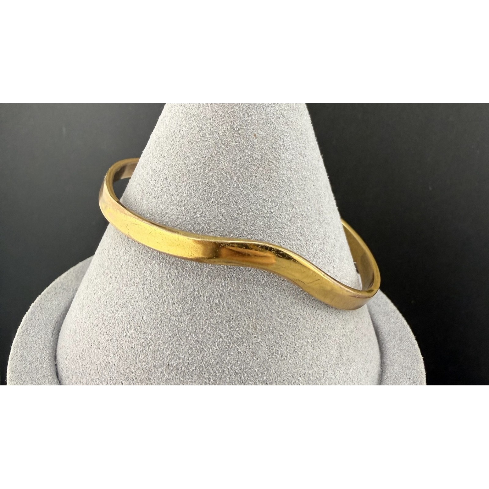 Vintage Sergio Lub Cuff Bracelet Signed Gold Tone Wave 6.5